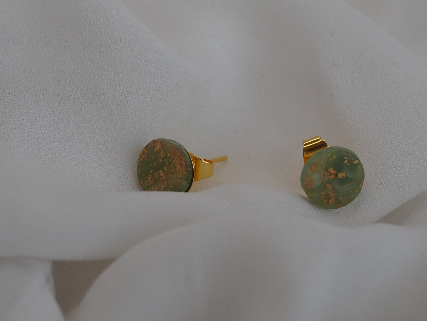 Little olive earrings